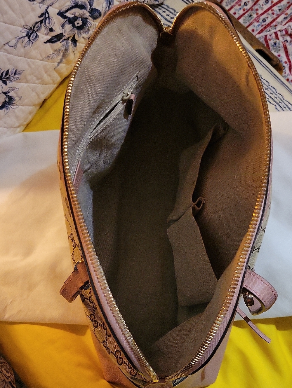 Authentic GUCCI Bree GG canvas with pink leather - medium tote - Picture 10 of 10